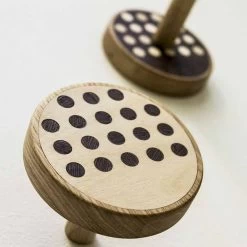 Porte-Manteau Mural En Bois De Frêne Avec Incrustations à Pois 2 Pièces - Quatto 16 Porte-Manteau Mural En Bois De Frêne Avec Incrustations à Pois 2 Pièces - Quatto -Décoration D'intérieur appendiabiti da parete in legno di frassino con intarsi 2 pezzi quatto 2