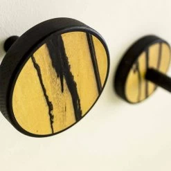 Cintre Mural En Bois D'Ebène Clair Précieux 2 Pièces - Casimiro -Décoration D'intérieur appendiabiti da parete in legno pregiato di ebano bianco 2 pezzi casimiro 2