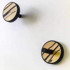 Cintre Mural En Bois D'Ebène Clair Précieux 2 Pièces - Casimiro