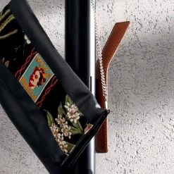 Portemanteau Design Moderne En Cuir Régénéré Made Italy - Ercole -Décoration D'intérieur appendiabiti da terra di moderno design in cuoio rigenerato made italy ercole 28