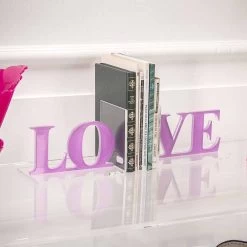 Serre-livres Design En Amour écrit Lavande Ou Plexiglas Rouge - Felove -Décoration D'intérieur fermalibri di design in plexiglass lavanda o rosso scritta love felove 2