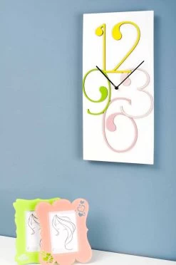Horloge Murale Design Moderne Rectangulaire En Bois Coloré Et Blanc - Mathématiques -Décoration D'intérieur orologio a muro legno colorato e bianco design rettangolare moderno matematica 5
