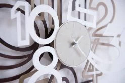 Horloge Murale Design Moderne En Fer Coloré Fabriquée En Italie - Mimmo -Décoration D'intérieur orologio da muro di design moderno in ferro colorato made in italy mimmo 4