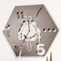 Grande Horloge Murale En Bois Design Hexagonal Moderne - Polyèdre