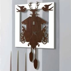 Horloge Murale Design Moderne En Bois Décoré Noir Et Blanc - Conte De Fées