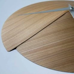 Horologe Murale De Design Moderne En Bois Naturel Made In Italy – Cratere -Décoration D'intérieur orologio da parete di design moderno in legno naturale made in italy cratere 1