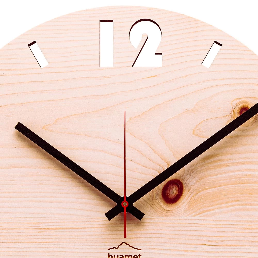 Horloge Murale De Design Moderne En Bois De Pin Cembrot Andrea 4 Horloge Murale De Design Moderne En Bois De Pin Cembrot Andrea – Image 2
