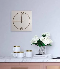 Horloge Murale Design Carré Et Moderne En Bois Beige Et Marron - Tabata -Décoration D'intérieur orologio da parete quadrato e moderno design in legno beige e marrone tabata 2