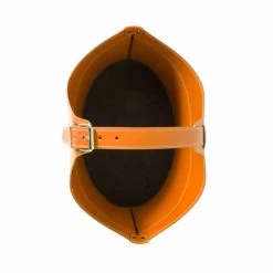 Porte-bûches De Design Moderne Pour Intérieur Fabia, Fait En Cuir 35 Porte-bûches De Design Moderne Pour Intérieur Fabia, Fait En Cuir -Décoration D'intérieur portalegna da interno con ruote in cuoio rigenerato moderno fabia 11