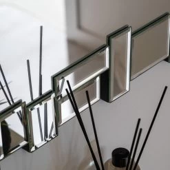 Miroir Mural Rectangulaire Avec Cadre En Verre Façonné - Norbo 18 Miroir Mural Rectangulaire Avec Cadre En Verre Façonné - Norbo -Décoration D'intérieur specchiera da parete rettangolare con cornice sagomata in vetro norbo 4