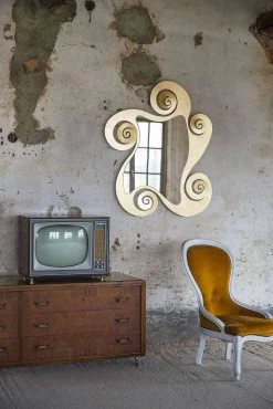 Miroir Mural De Conception Moderne Avec Forme De Fer Fabriqué En Italie - Pacifique -Décoration D'intérieur specchio di design moderno da parete sagomato in ferro made in italy pacifico 1