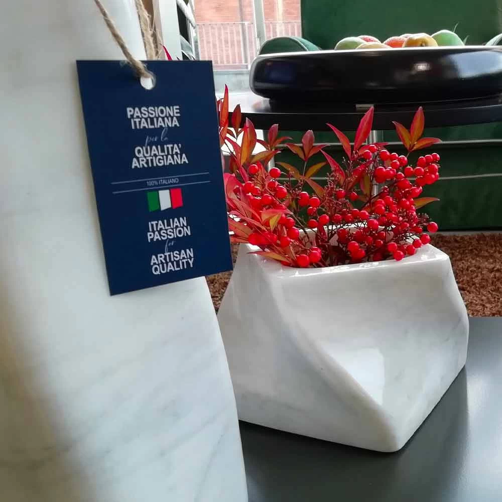 Vase Design Décoratif En Bardiglio Ou Marbre De Carrare Made In Italy - Prisma 6 Vase Design Décoratif En Bardiglio Ou Marbre De Carrare Made In Italy - Prisma – Image 4