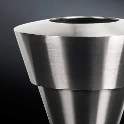 Vase Décoratif D'Intérieur En Acier Satiné Fabriqué En Italie - Gardeno -Décoration D'intérieur vaso decorativo per interni in acciaio satinato realizzato in italia gardeno 1