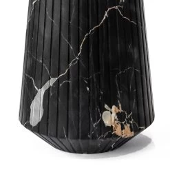 Vase En Marbre De Carrare Blanc Ou Motif Rayé Portoro Noir - Le Caire -Décoration D'intérieur vaso di decoro marmo bianco carrara o nero portoro a righe design cairo 5