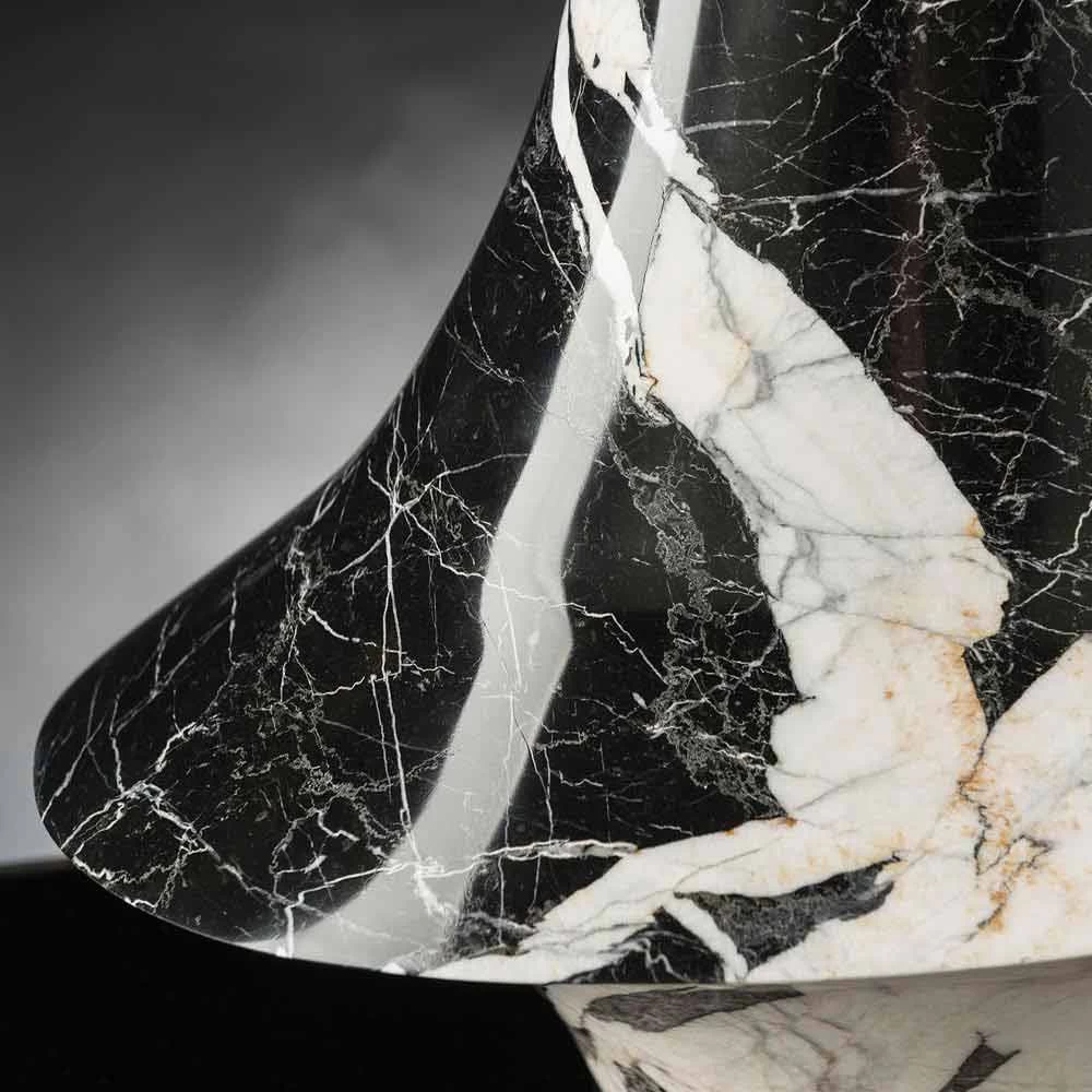 Vase D'intérieur élégant En Marbre Blanc Et Noir Fabriqué En Italie - Original 4 Vase D'intérieur élégant En Marbre Blanc Et Noir Fabriqué En Italie - Original – Image 2