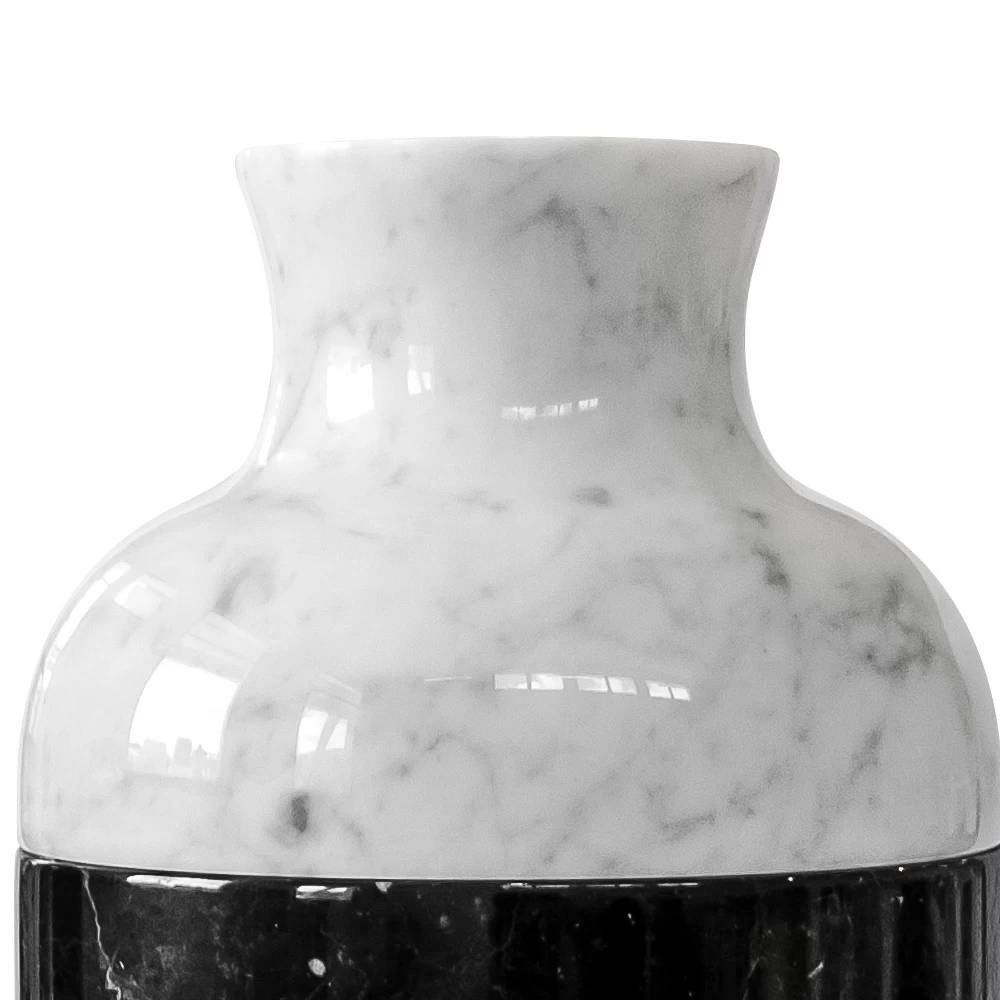 Vase En Marbre Blanc De Carrare Et Noir Marquinia Luxury Design - Calar 6 Vase En Marbre Blanc De Carrare Et Noir Marquinia Luxury Design - Calar – Image 4
